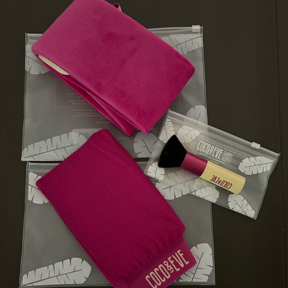 NWT Coco & Eve self tanning tools.